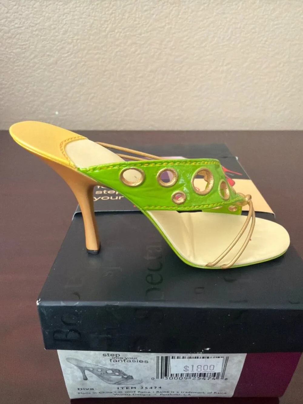 2006 Just the Right Shoe by Raine 